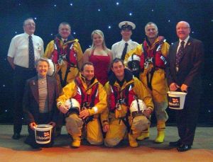 Rebecca sings for Exmouth RNLI Shannon appeal