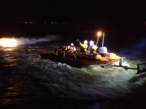 Exmouth RNLI crew volunteers search for vulnerable woman