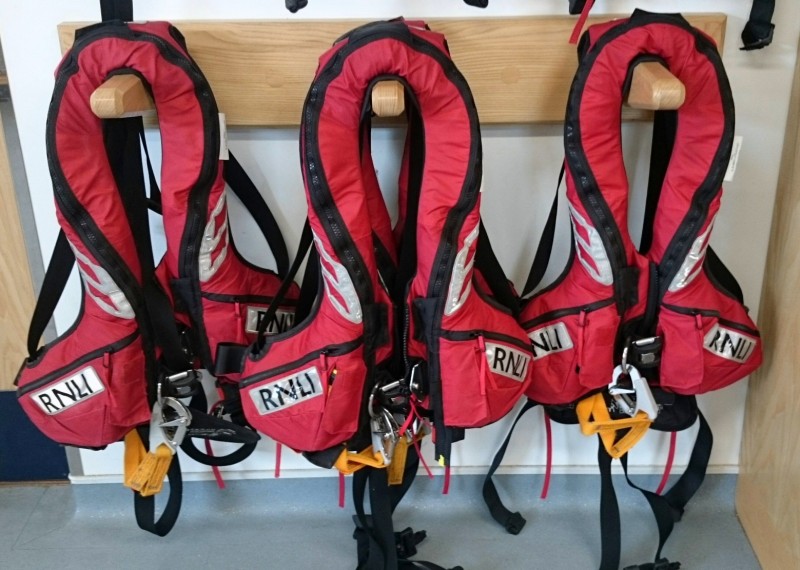 Exmouth RNLI volunteers rescue man drifting out to sea in the dark