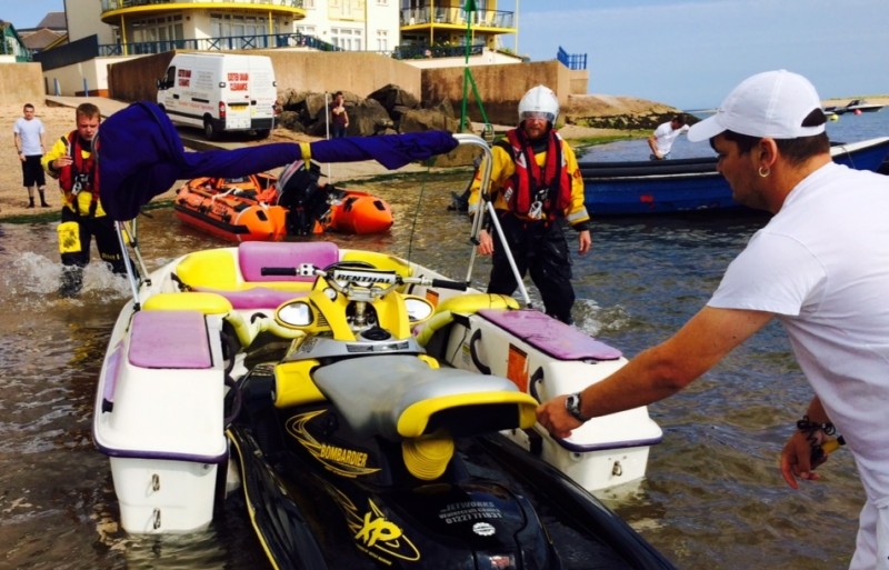 Exmouth RNLI volunteers assist flooded leisure craft Exmouth RNLI