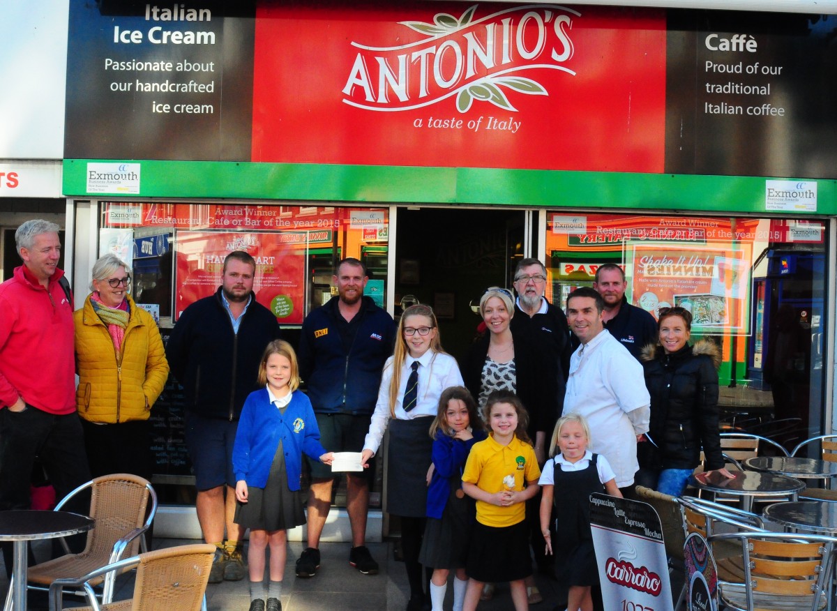 Antonio’s fundraiser in support of Exmouth RNLI