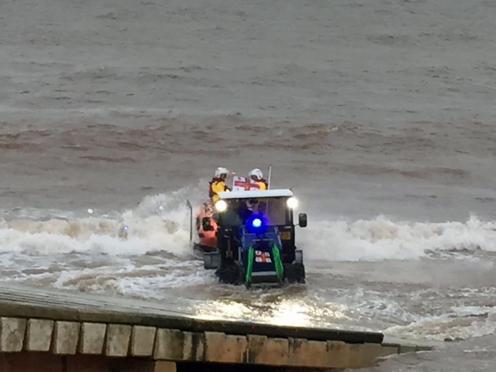 Exmouth Inshore Lifeboat launched to drifting boat