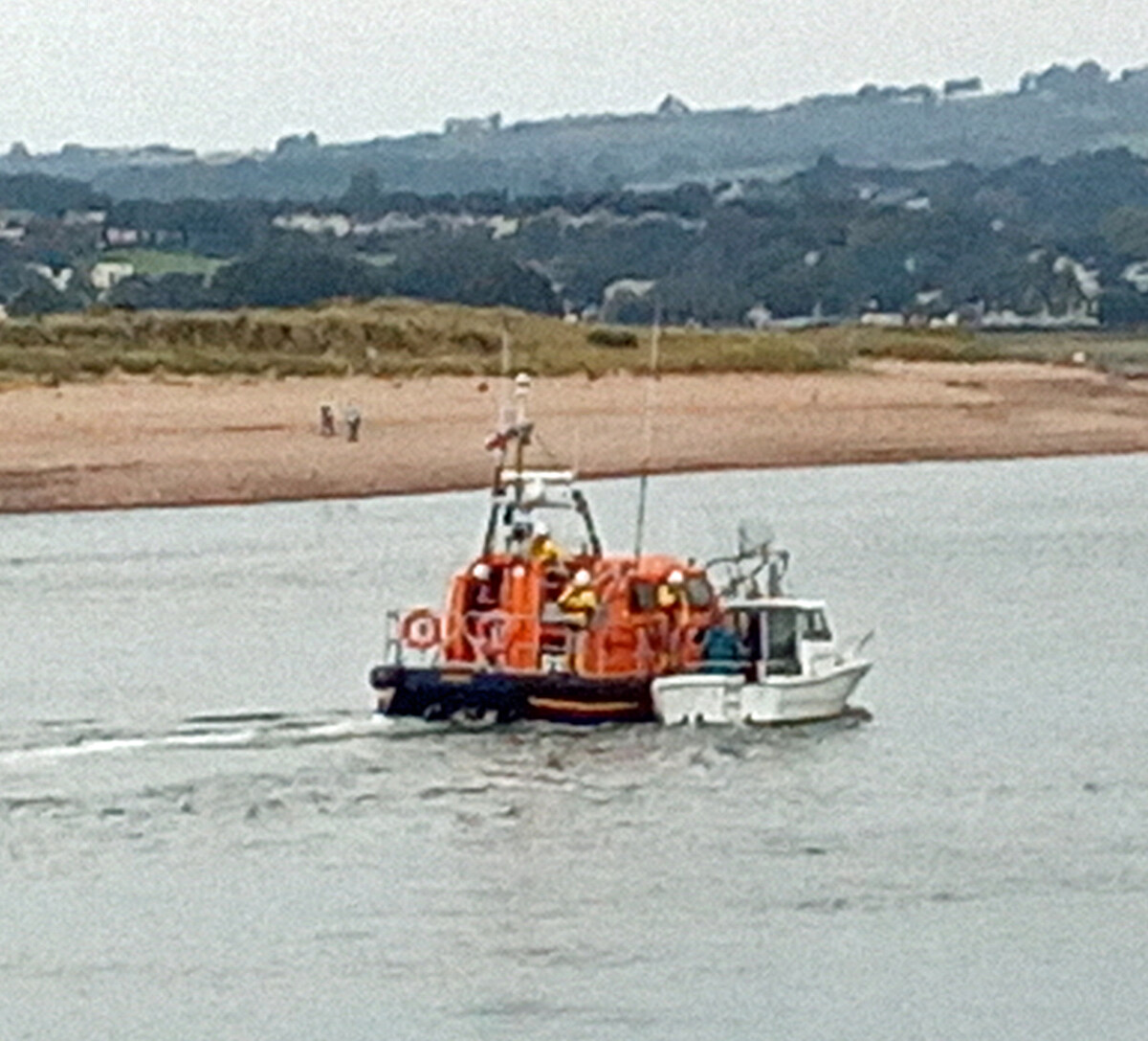 Exmouth RNLI called to rescue broken down boat