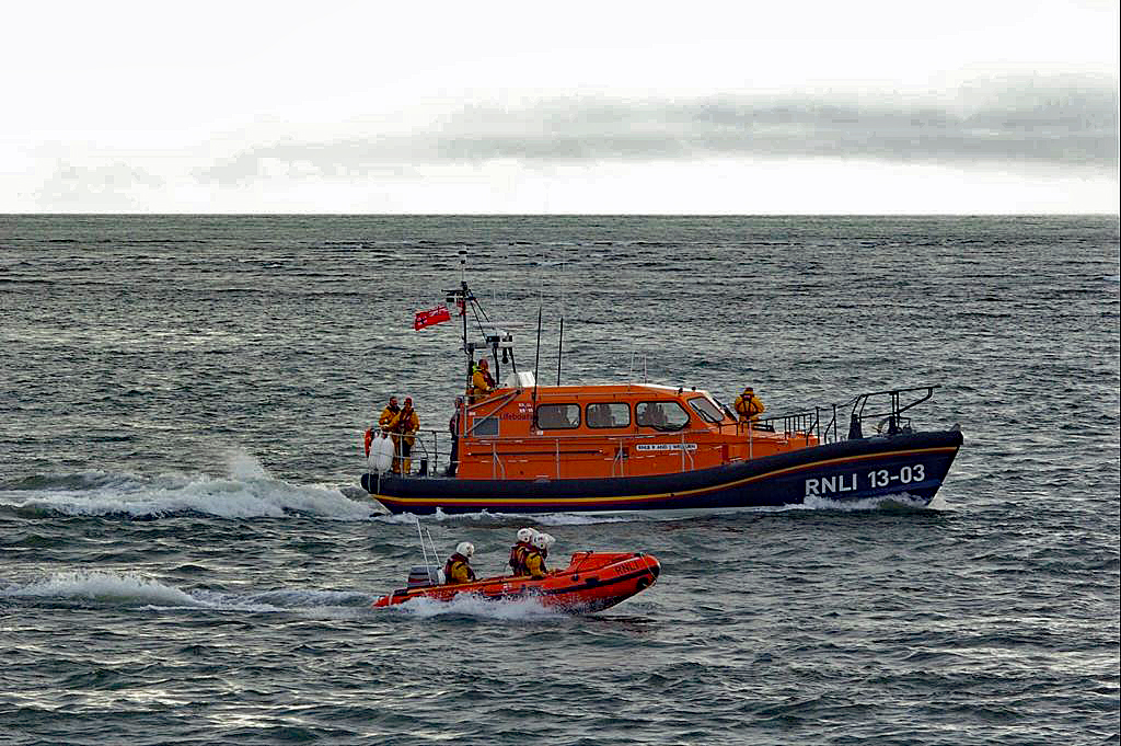 Exmouth RNLI called to individual cut off by tide