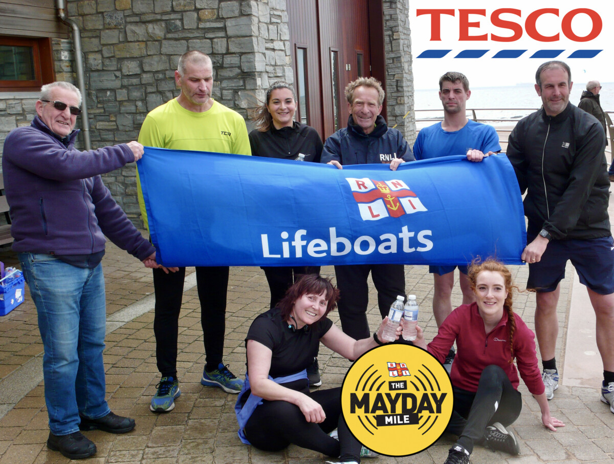 Exmouth Tesco raise £380 for the RNLI !
