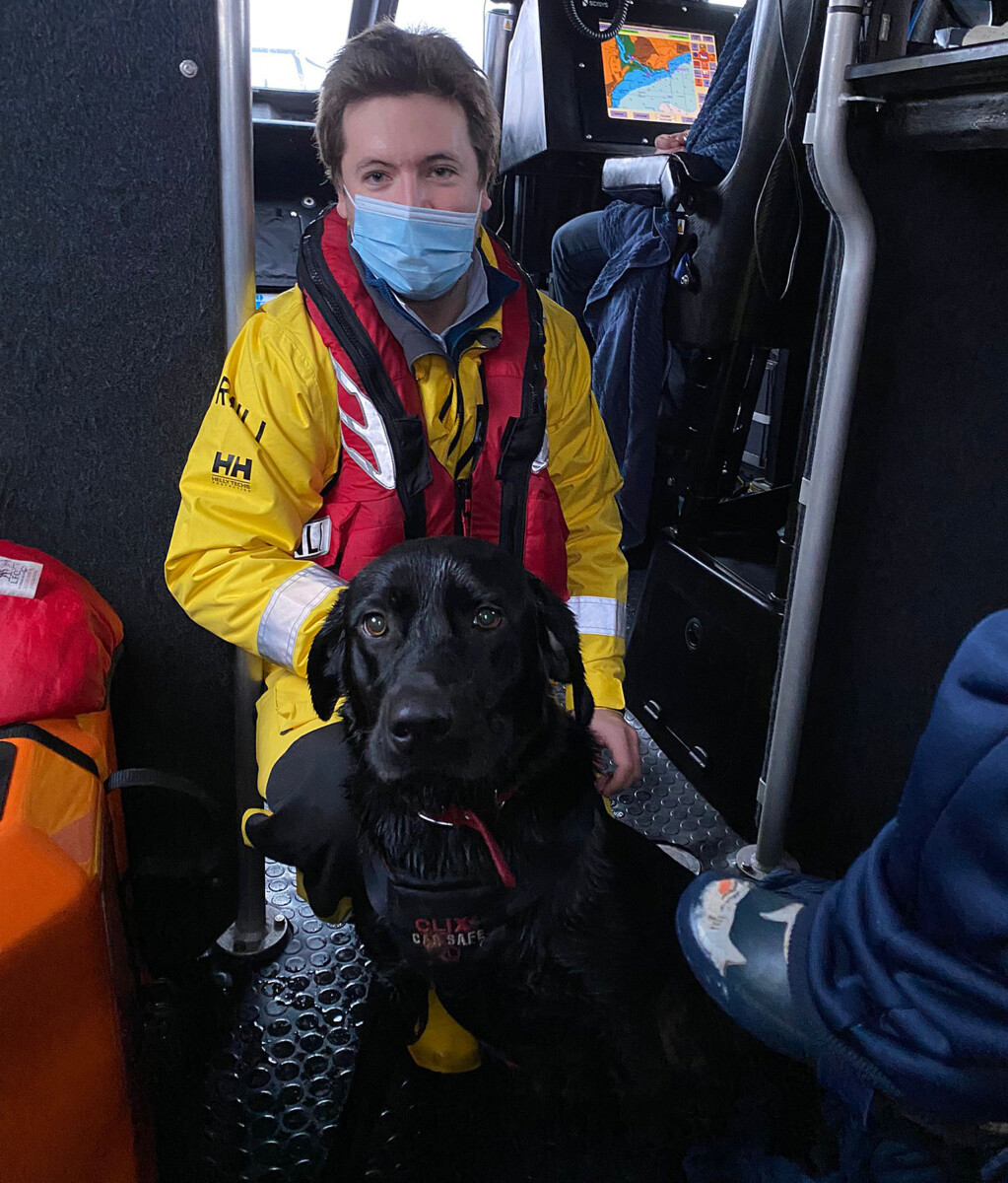 Exmouth RNLI lifeboats rescue three cut off by the tide