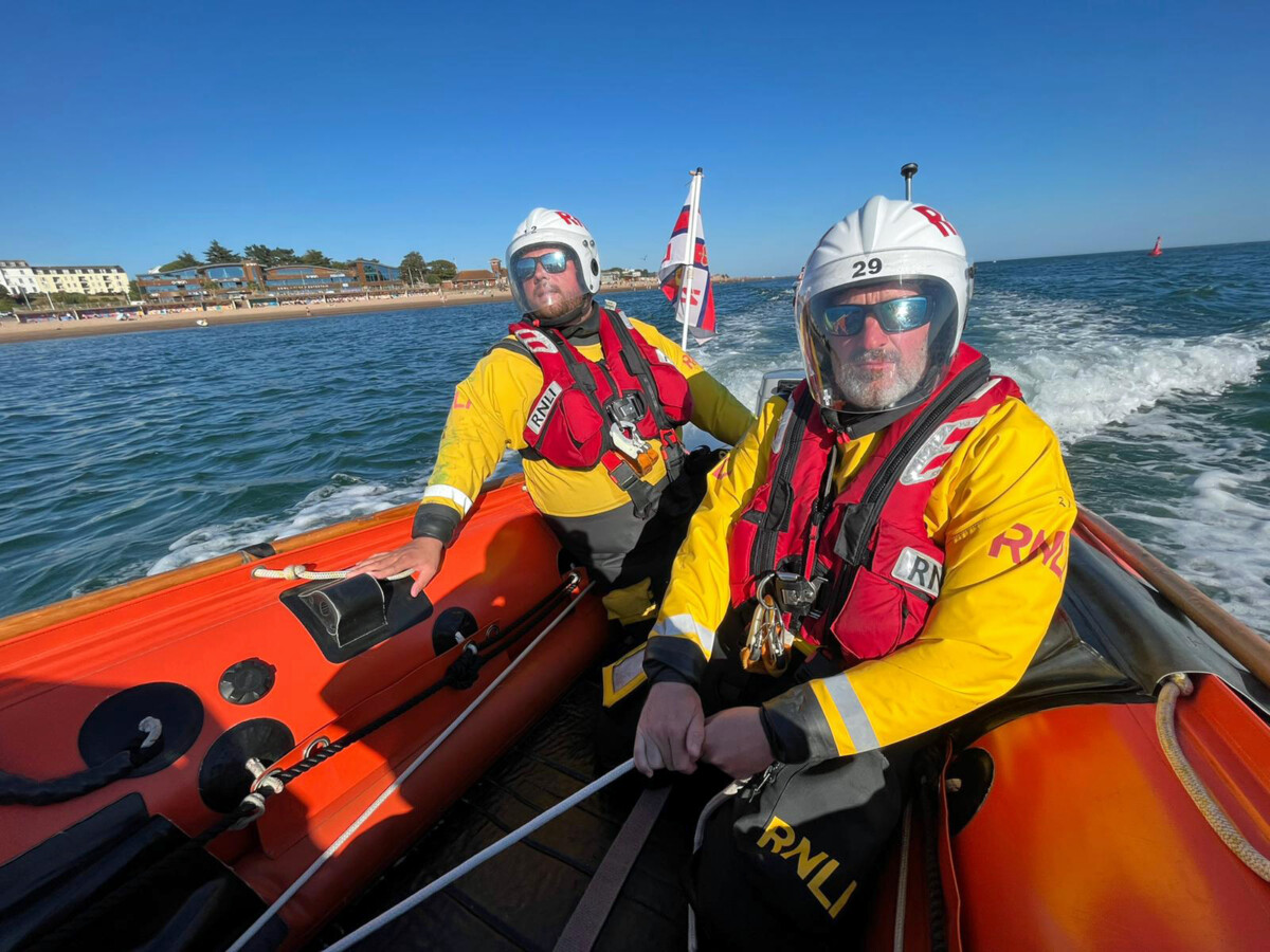 Exmouth RNLI assists in recovery of broken down vessel
